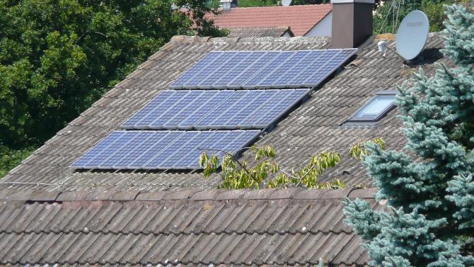 Solaranlagen auf dem Dach: Gefahren und Probleme 