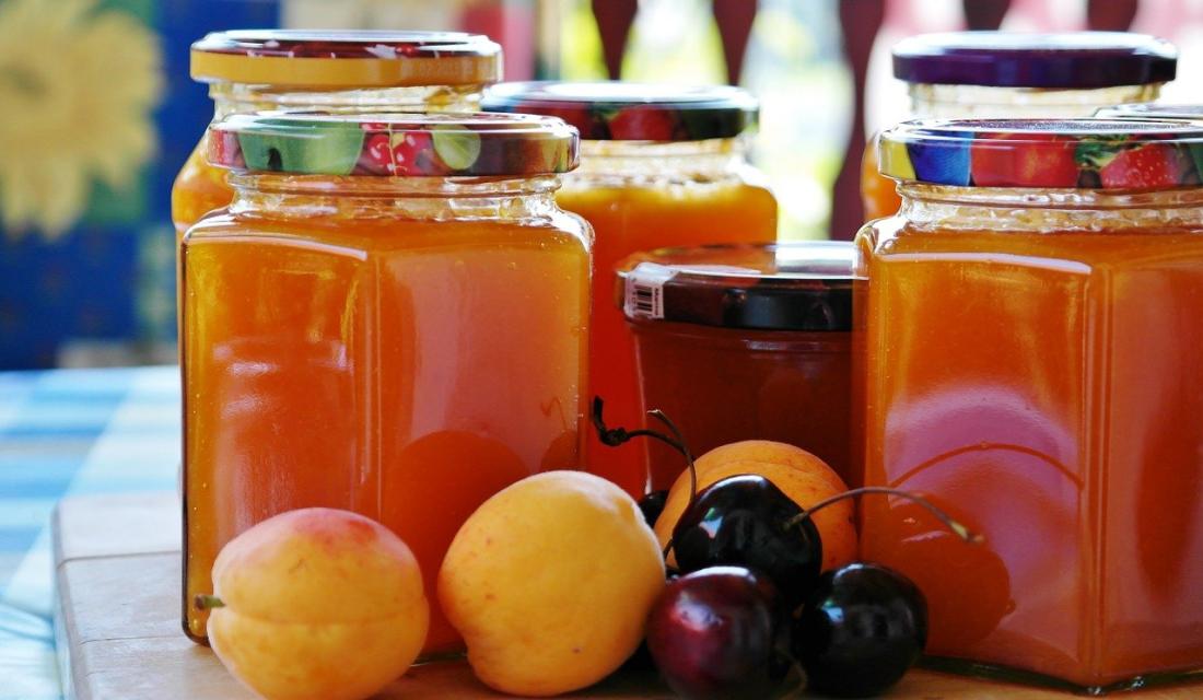 Muss Marmelade In Den Kühlschrank Tipps zur Haltbarkeit und Lagerung von Lebensmitteln