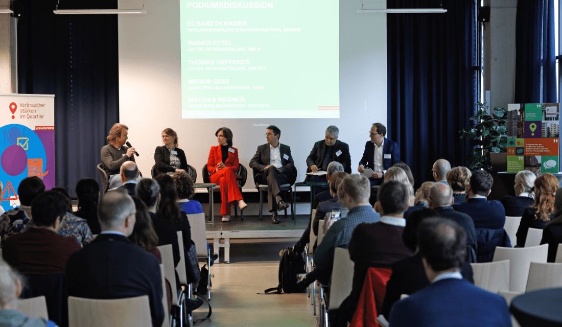 Das Podium auf der Fachtagung Quartiersprojekt 2024
