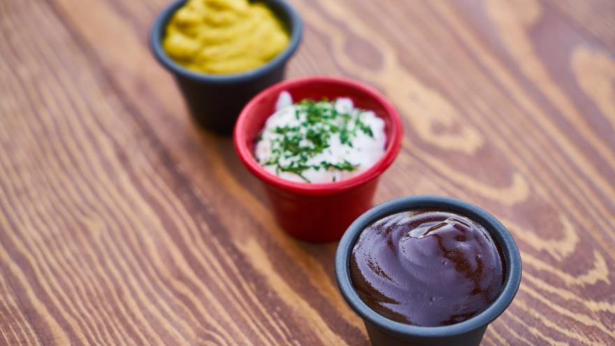 Ketchup, Senf und Co.: Haltbarkeit und Lagerung von Fertigsaucen ...