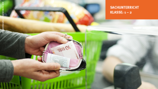 Zahlvorgang an der Supermarktkasse